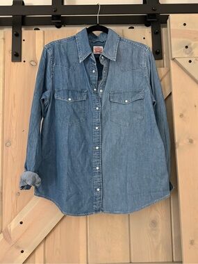 NWT Levi's Two Tone Denim Western Shirt
